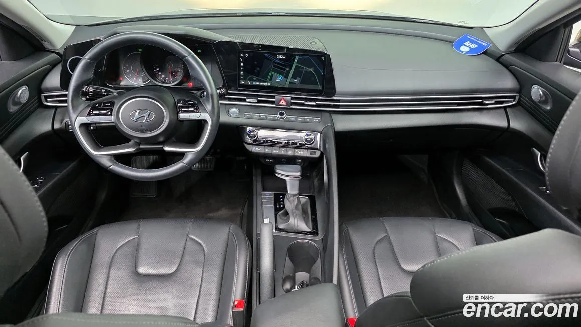 Hyundai AVANTE — фото 3