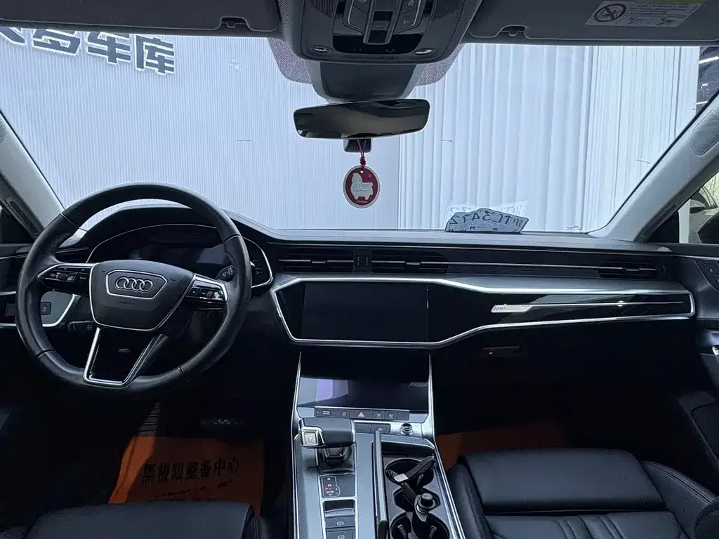 Audi A7 2021 из CN, фото 7