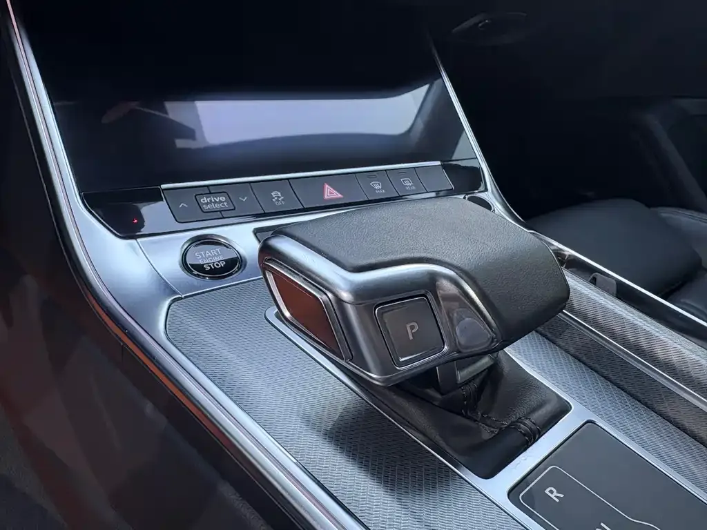 Audi A7 2021 из CN, фото 5