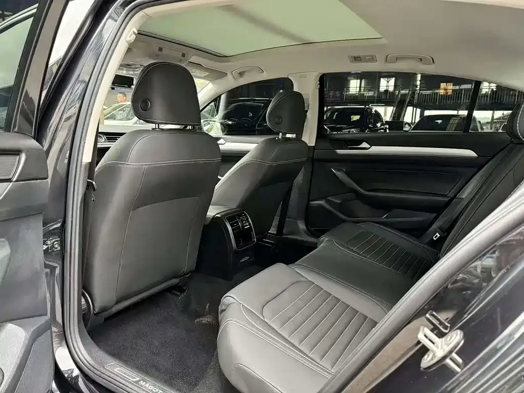 Volkswagen Magotan 2021 из CN, фото 2