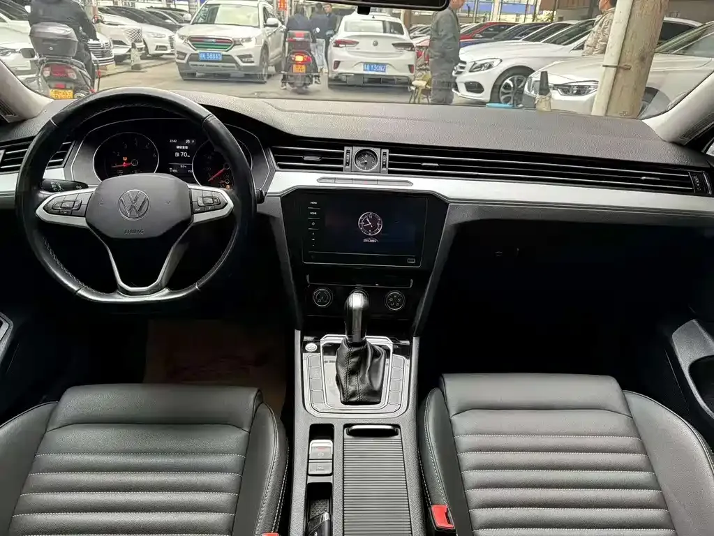 Volkswagen Magotan 2021 из CN, фото 8