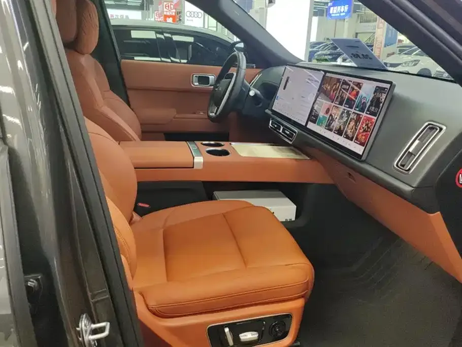 Li Auto L8 2023 из CN, фото 3