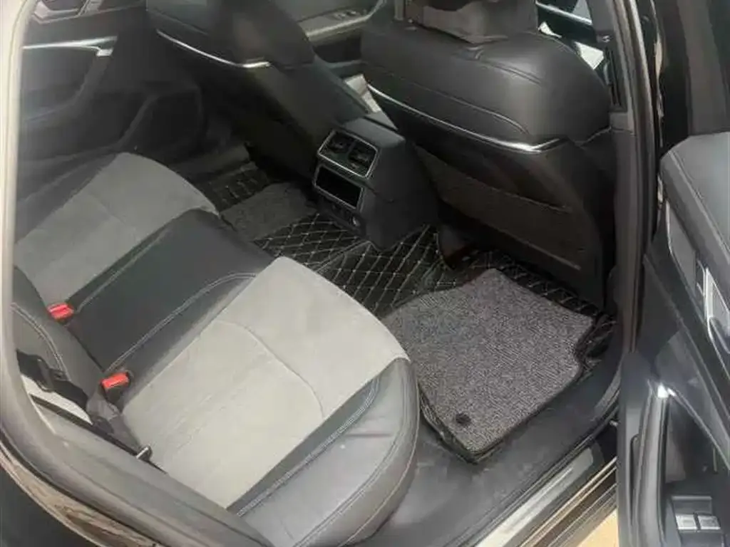 Audi A6L 2024 из CN, фото 3
