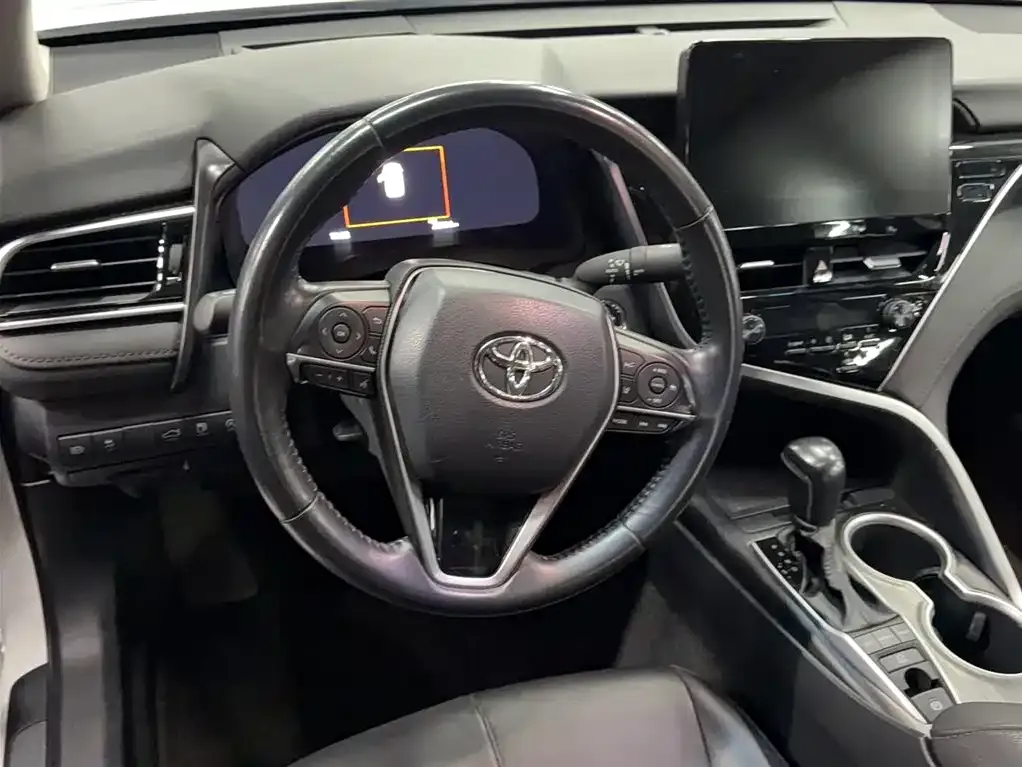 Toyota Camry 2023 из CN, фото 8