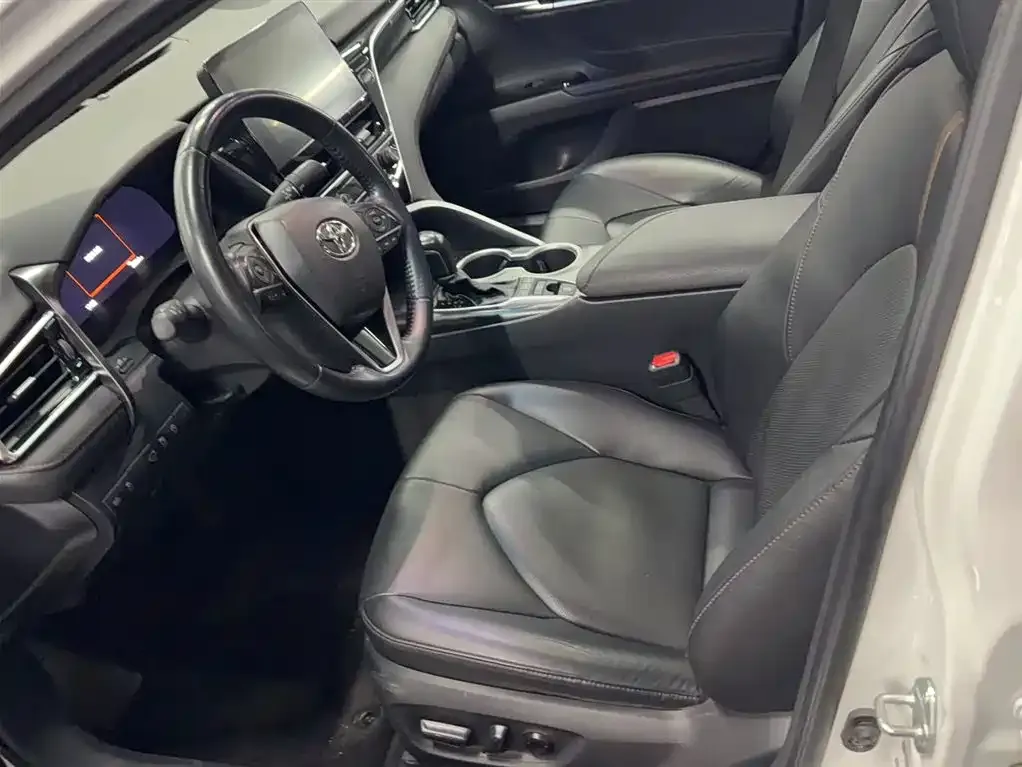 Toyota Camry 2023 из CN, фото 6