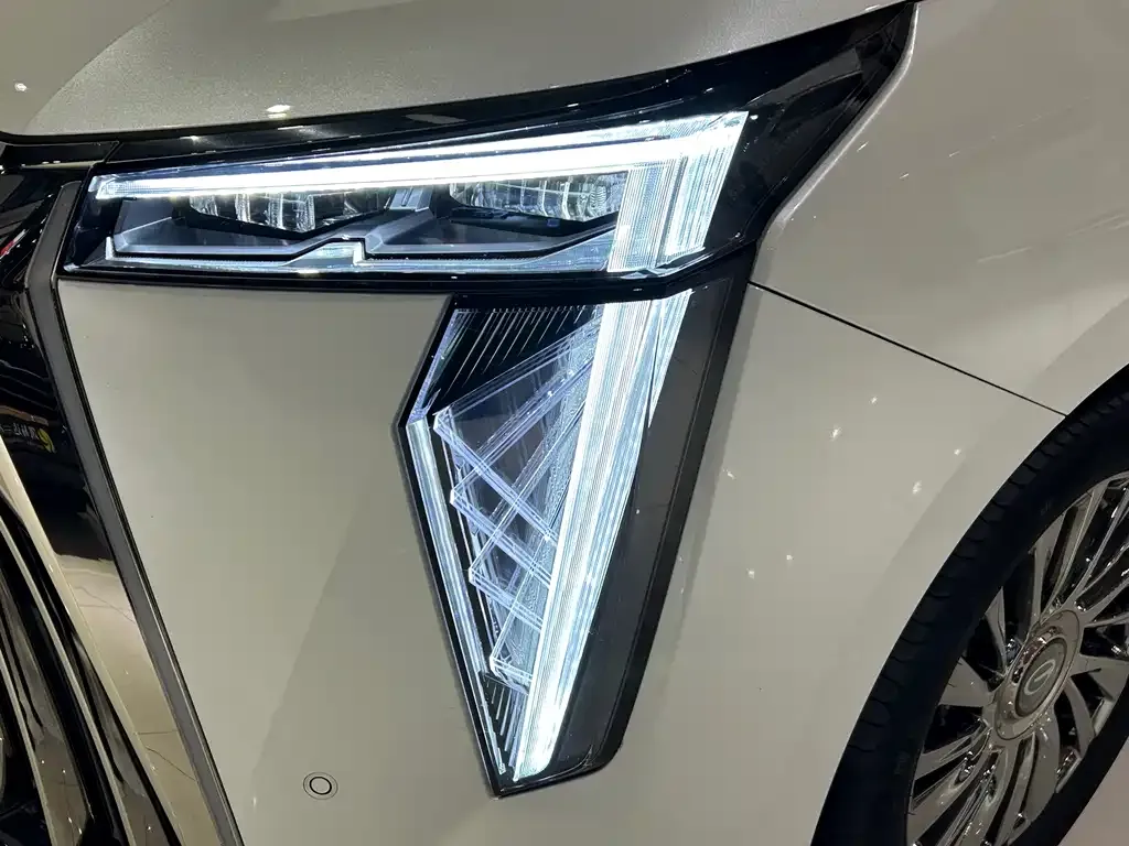 GAC Motor Trumpchi M8 — фото 9