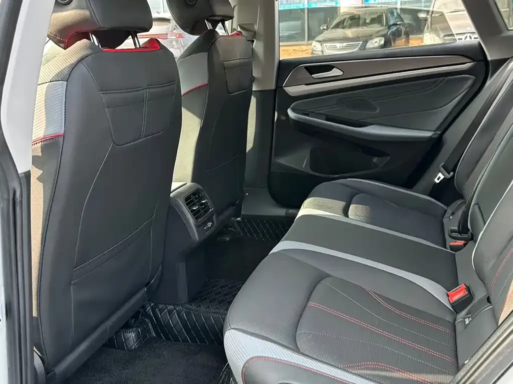 Volkswagen Lamando 2023 из CN, фото 2