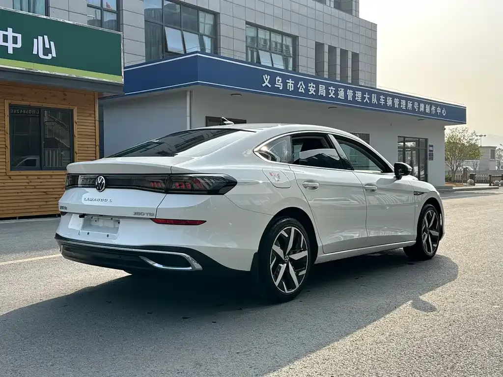 Volkswagen Lamando 2023 из CN, фото 9