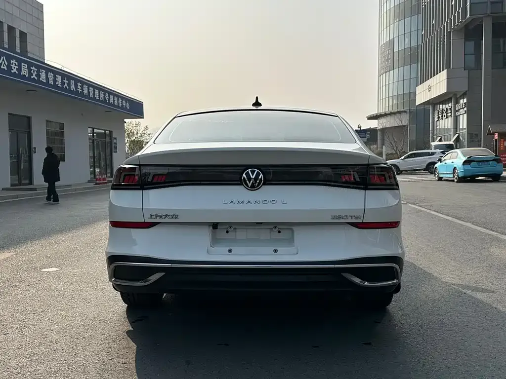 Volkswagen Lamando 2023 из CN, фото 6