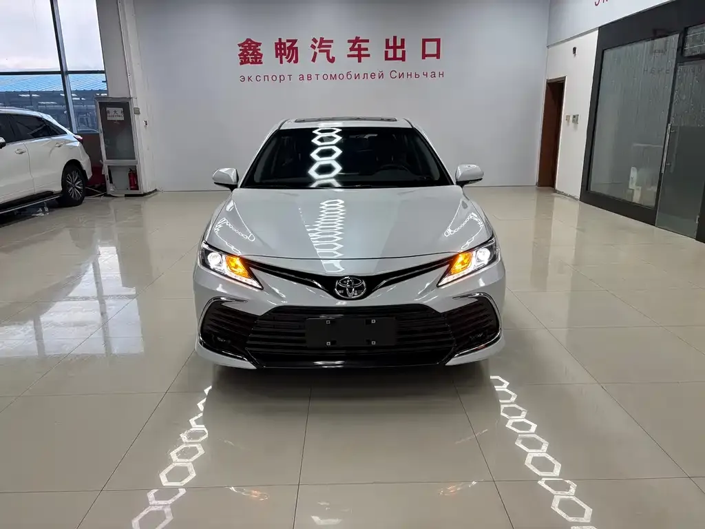 Toyota Camry 2022 из CN, фото 1