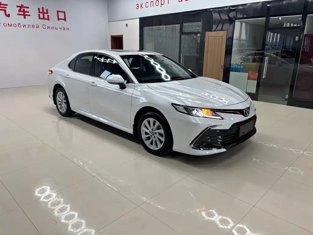 Toyota Camry 2022 из CN, фото 5