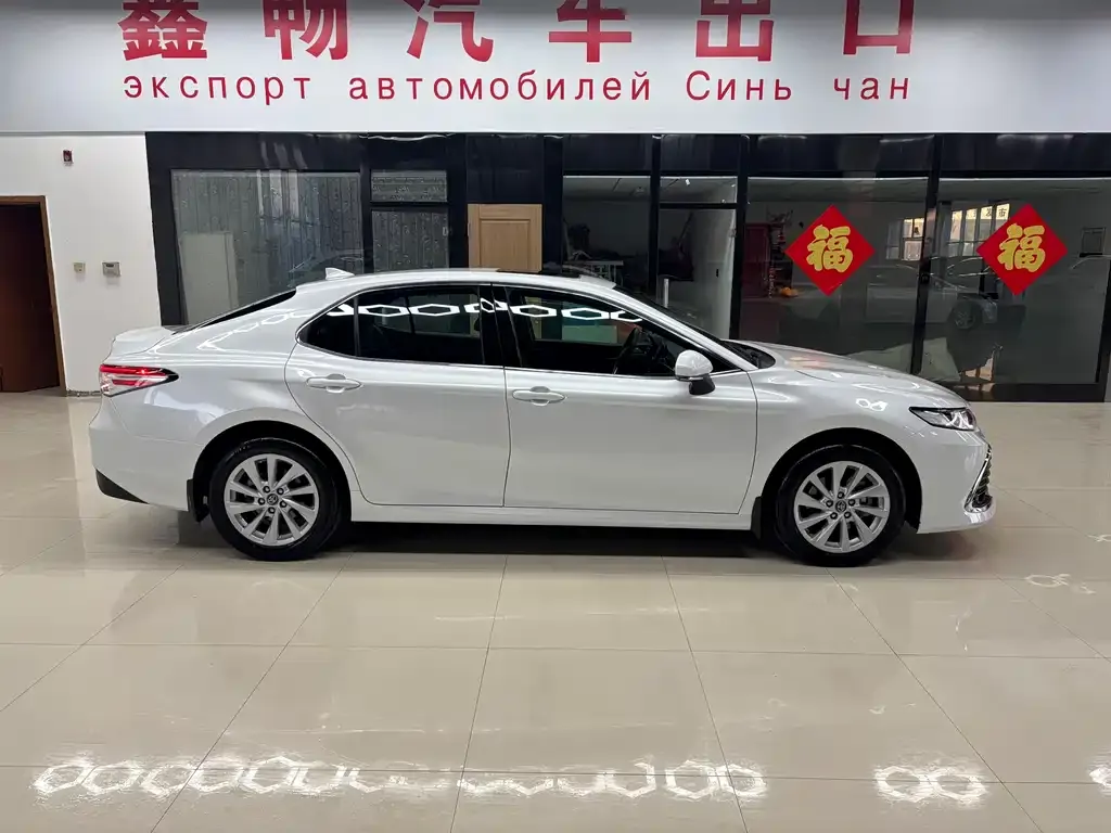 Toyota Camry 2022 из CN, фото 8