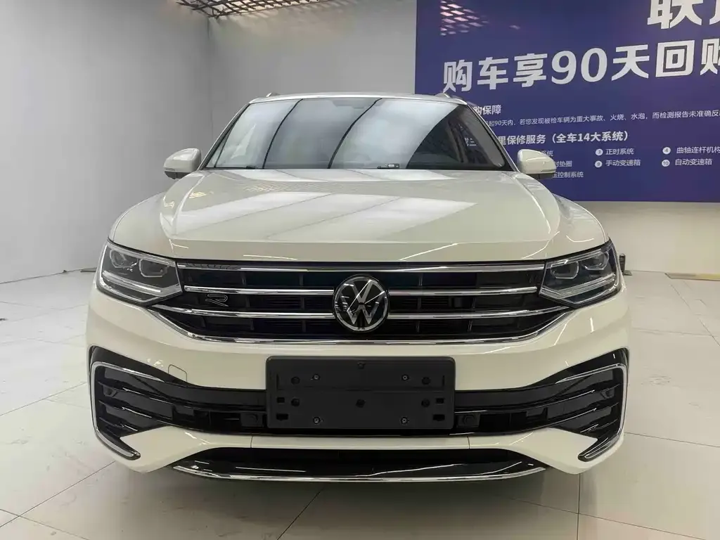Volkswagen Tiguan L 2024 из CN, фото 3