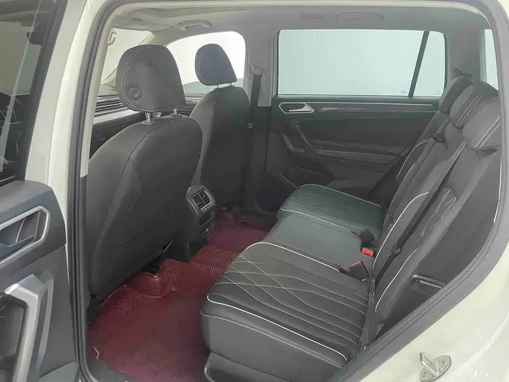 Volkswagen Tiguan L 2024 из CN, фото 7