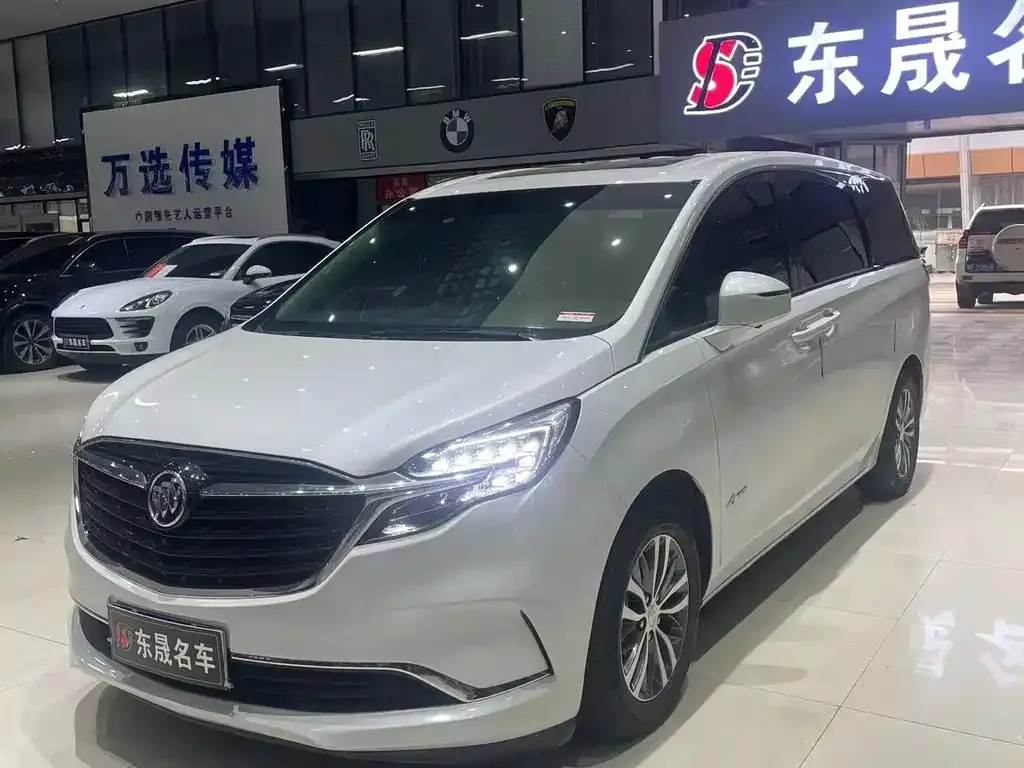 Buick GL8 2021 из CN, фото 3