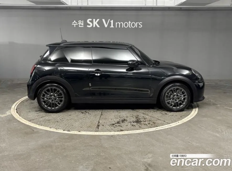 Mini Cooper 2025 из KR, фото 5