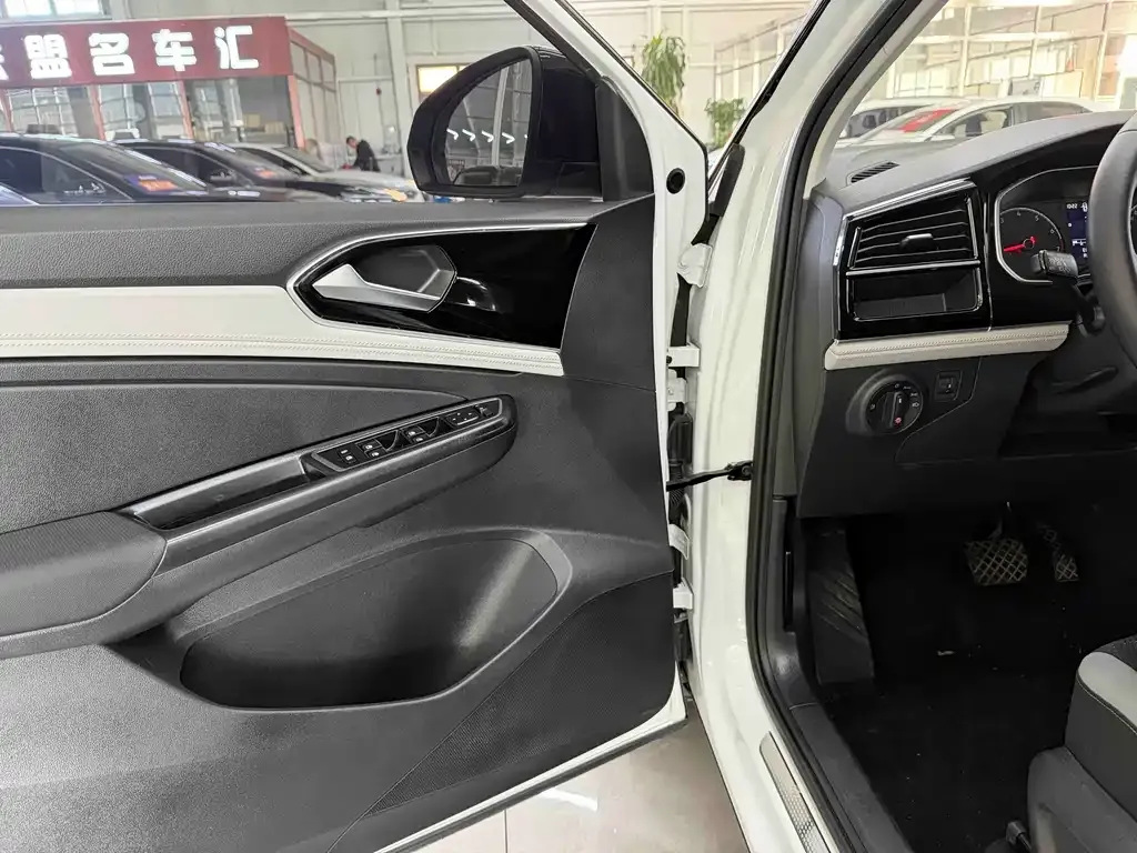 Jetta VS5 2023 из CN, фото 8