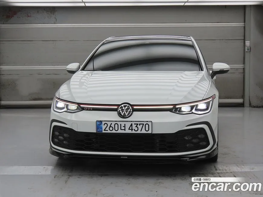 Volkswagen Golf 2024 из KR, фото 3
