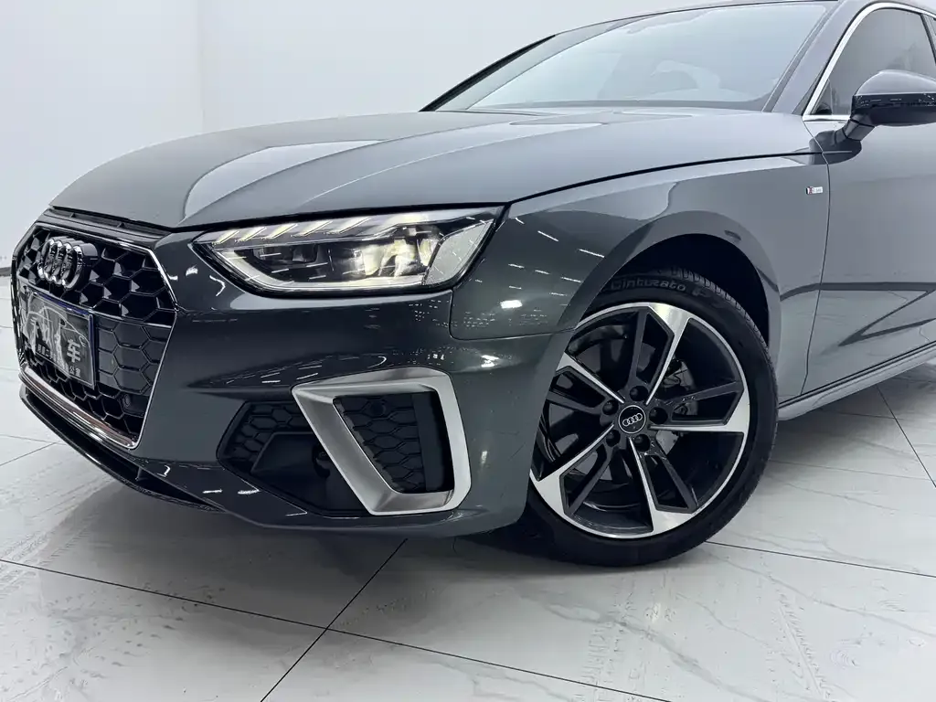 Audi A4L 2025 из CN, фото 2