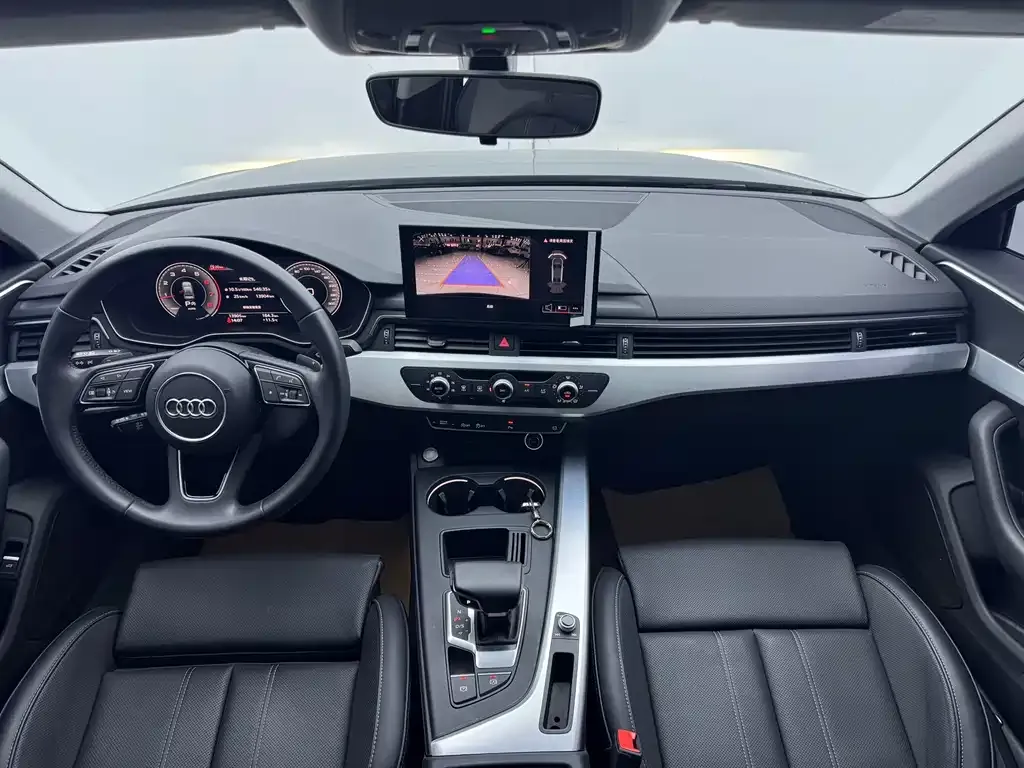 Audi A4L 2025 из CN, фото 4