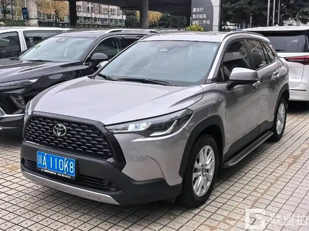 Toyota Corolla Cross — фото 1