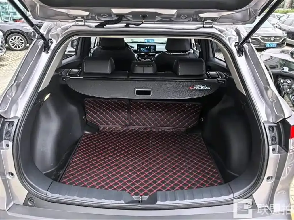 Toyota Corolla Cross — фото 9