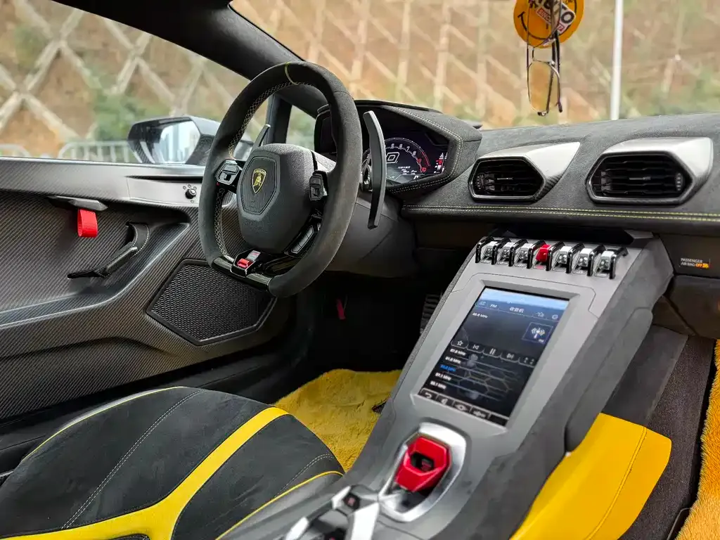 Lamborghini Huracan 2022 из CN, фото 2