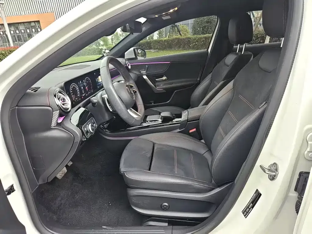 Mercedes-Benz A-Class 2024 из CN, фото 2