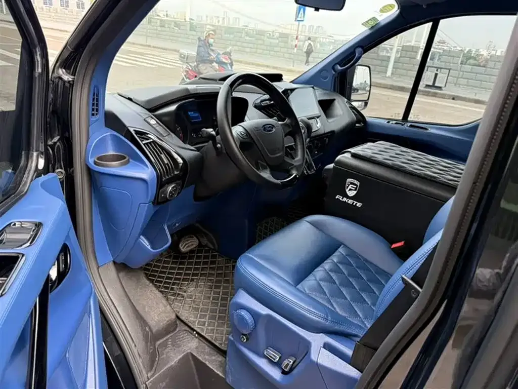 Ford Transit 2022 из CN, фото 7