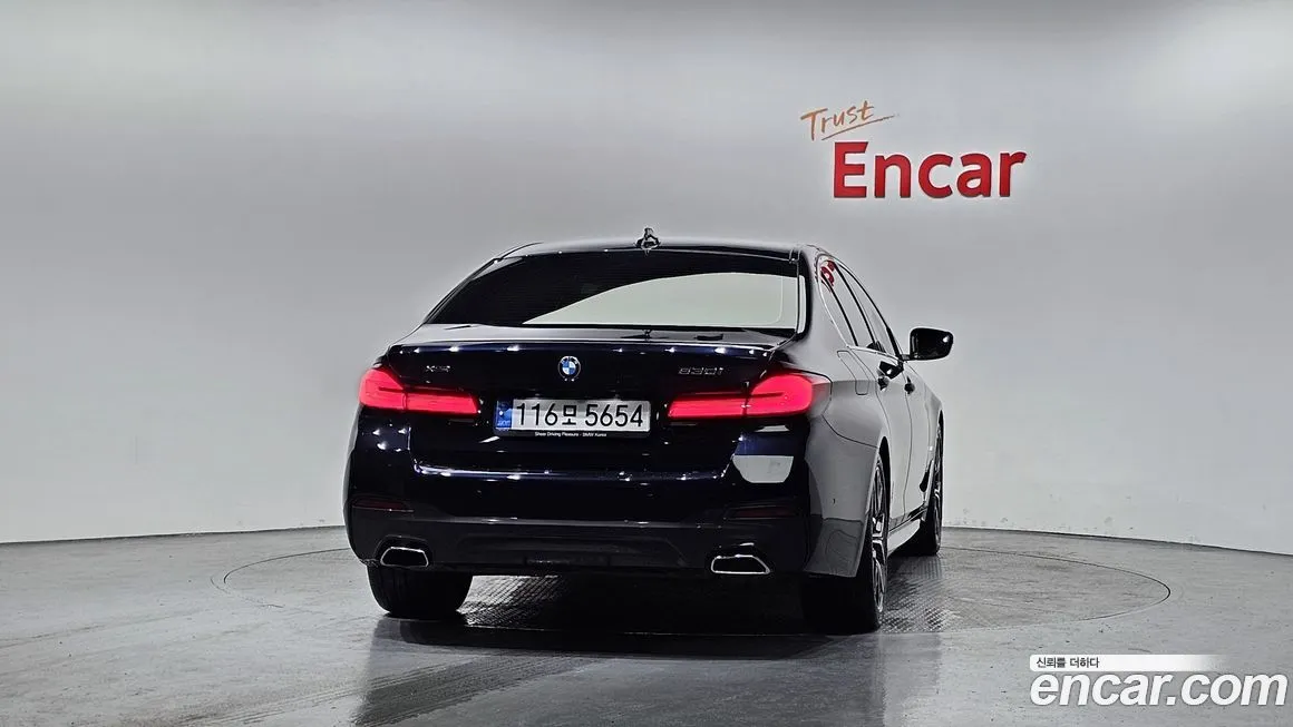 BMW 5-Series 2023 из KR, фото 8