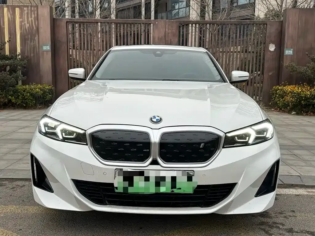 BMW i3 2023 из CN, фото 2