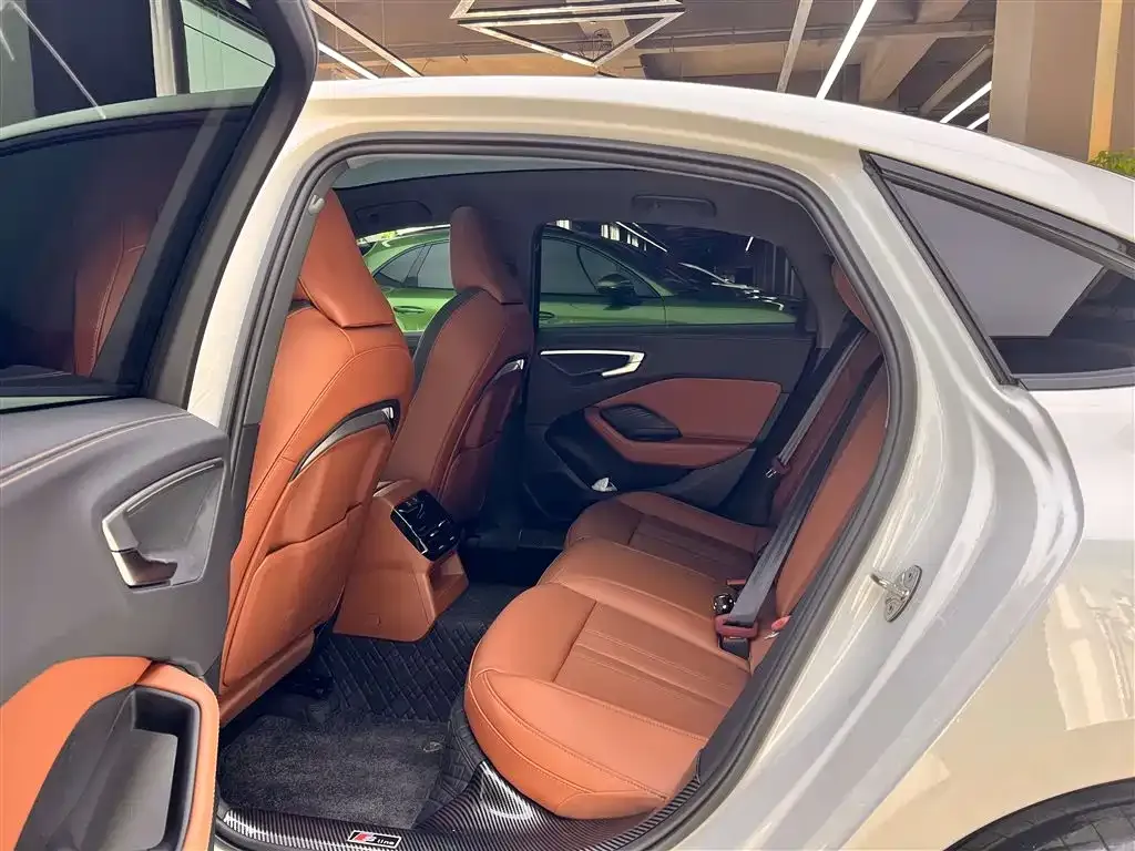 Audi A5L 2025 из CN, фото 4