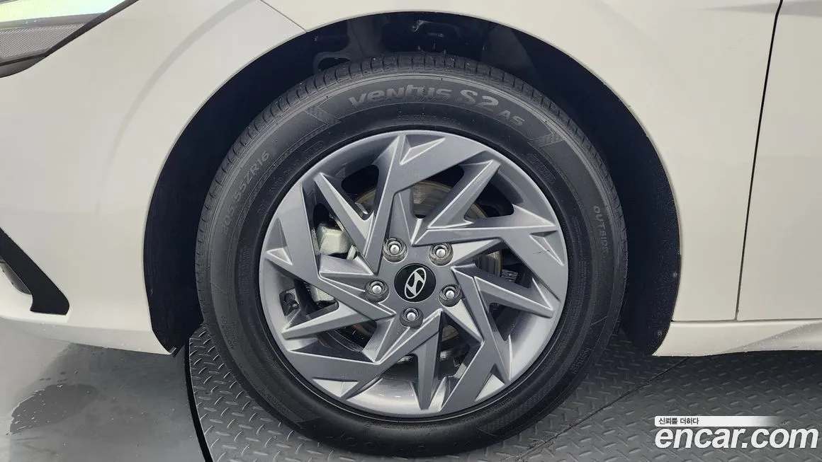 Hyundai AVANTE 2024 из KR, фото 8