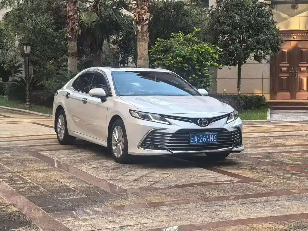 Toyota Camry 2023 из CN, фото 9