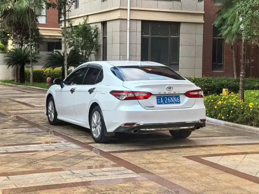 Toyota Camry 2023 из CN, фото 8