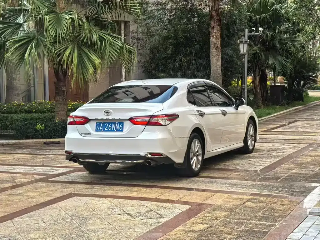 Toyota Camry 2023 из CN, фото 6