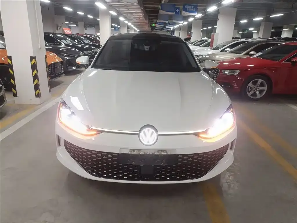 Volkswagen Lamando 2024 из CN, фото 8