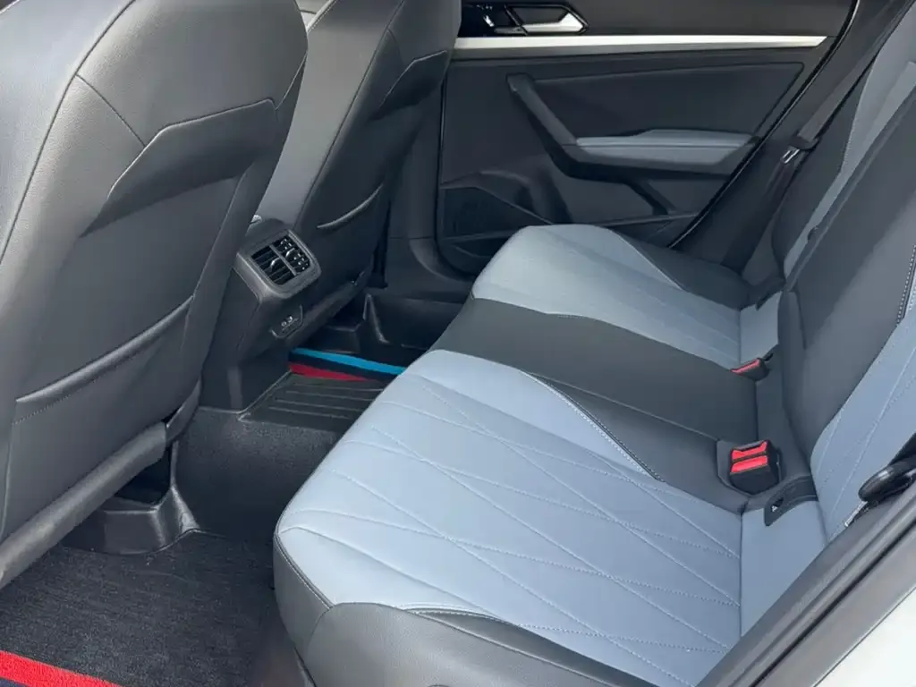Volkswagen Lavida 2025 из CN, фото 5