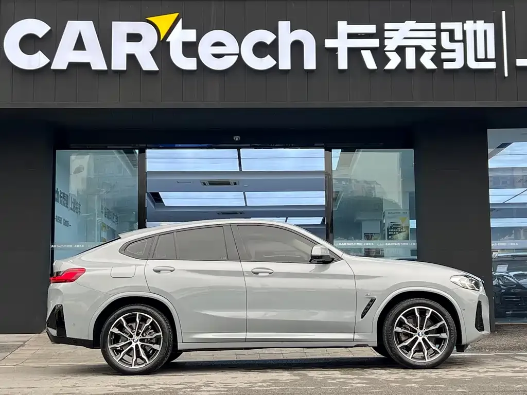 BMW X4 2023 из CN, фото 3
