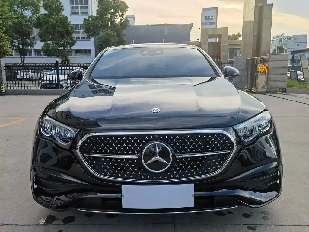 Mercedes-Benz E-Class 2024 из CN, фото 2