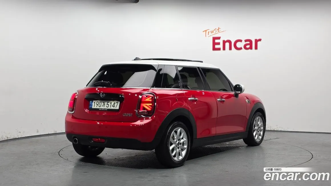 Mini Cooper 2021 из KR, фото 2