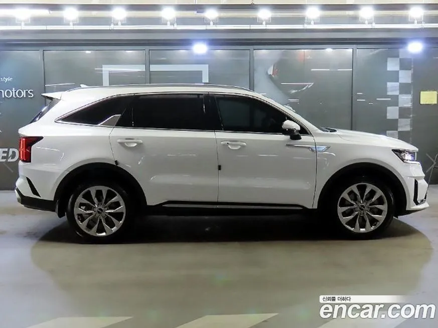 Kia Sorento — фото 5