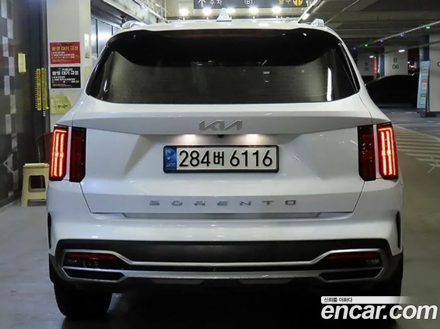 Kia Sorento — фото 8