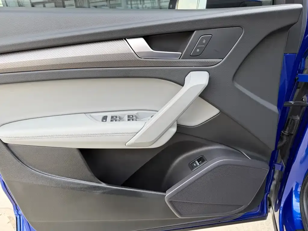 Audi Q5L 2021 из CN, фото 3