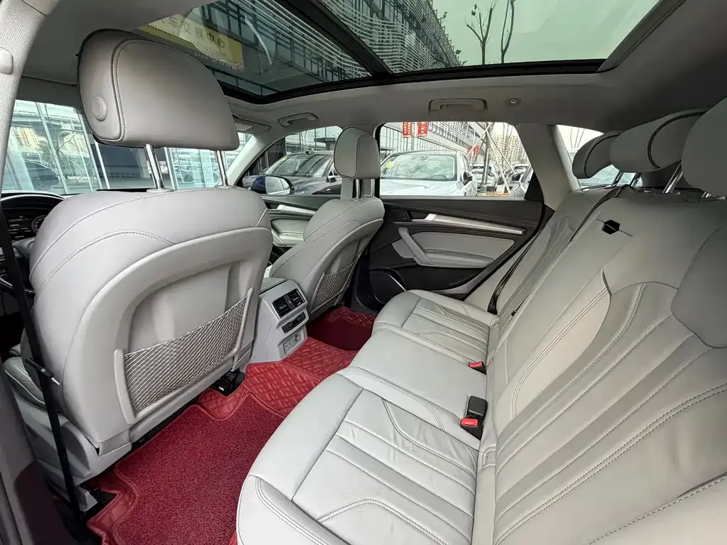 Audi Q5L 2021 из CN, фото 8