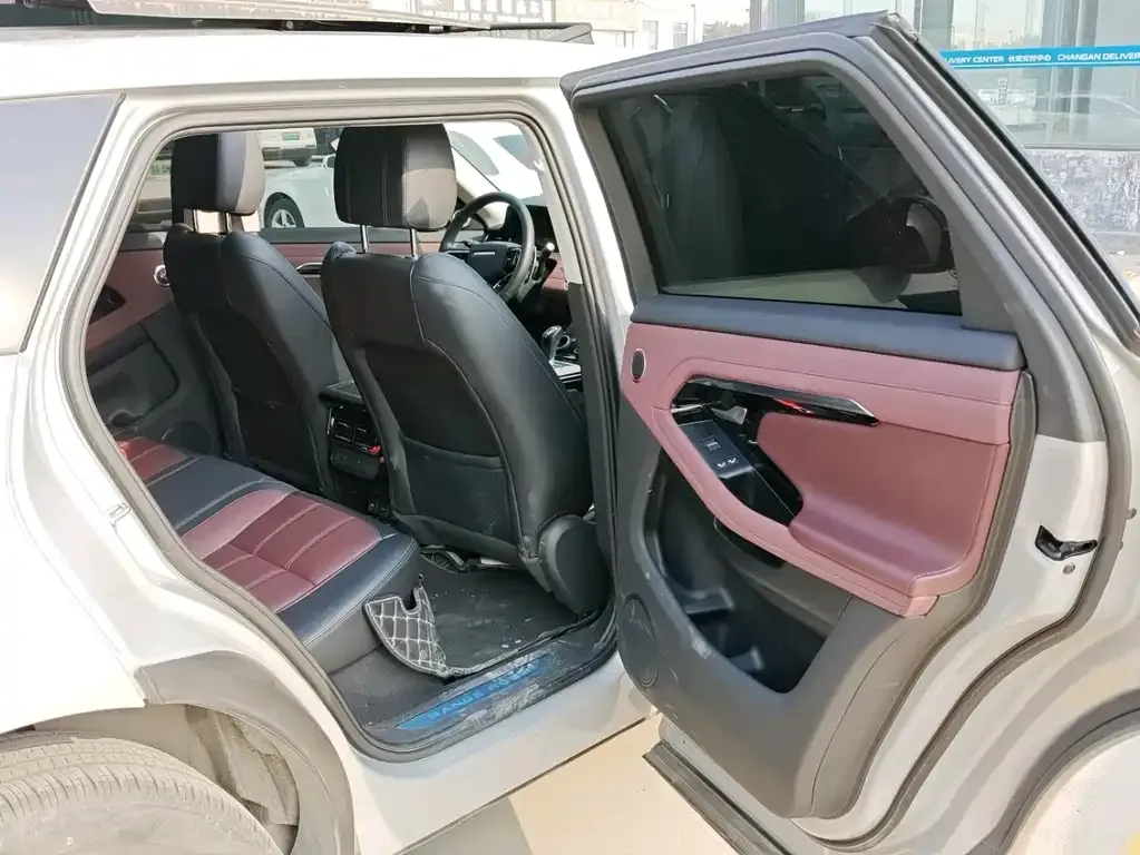 Land Rover Evoque 2023 из CN, фото 5