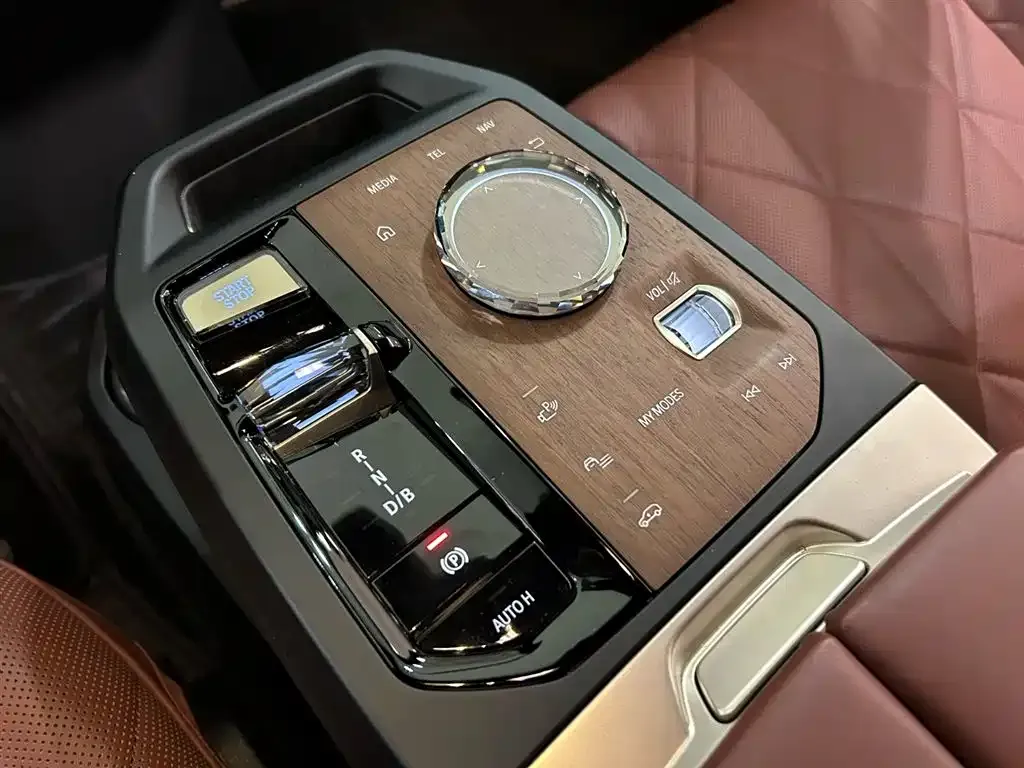BMW iX 2023 из CN, фото 3