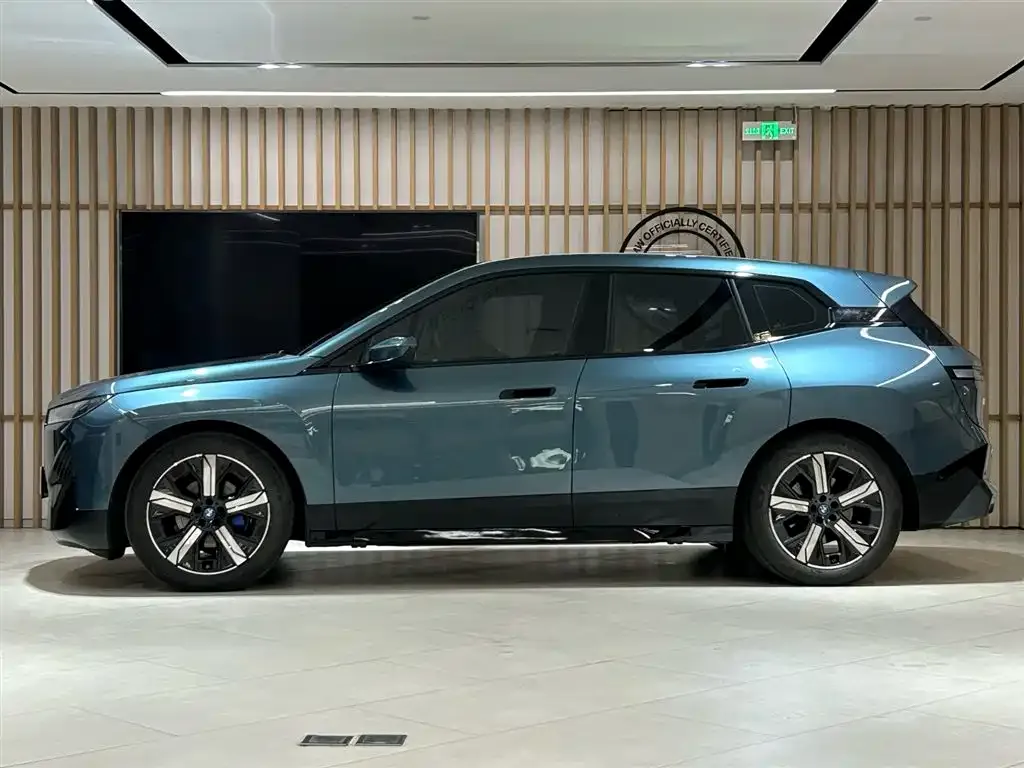 BMW iX 2023 из CN, фото 8