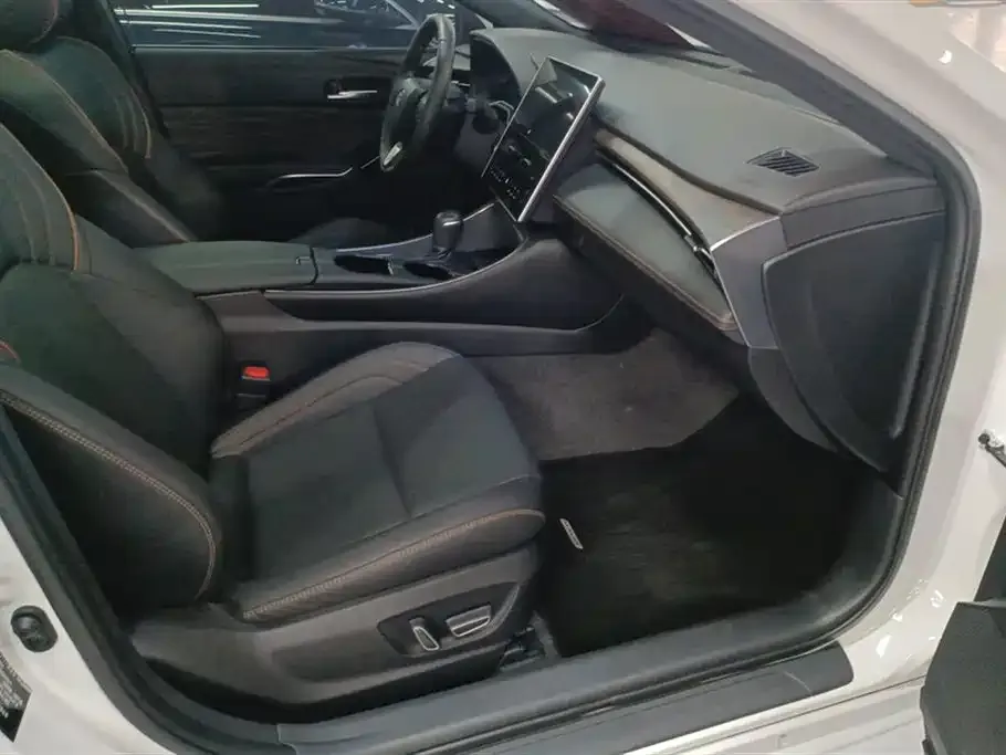 Toyota Avalon 2024 из CN, фото 4