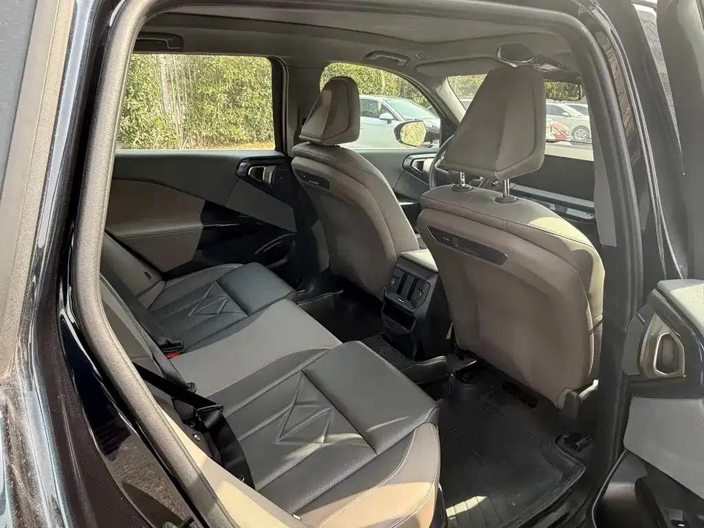 BMW X3 2025 из CN, фото 2